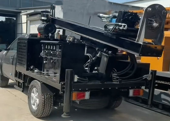 ماشین حفاری دو قدرت تراکتور نصب شده برای عملیات میدان